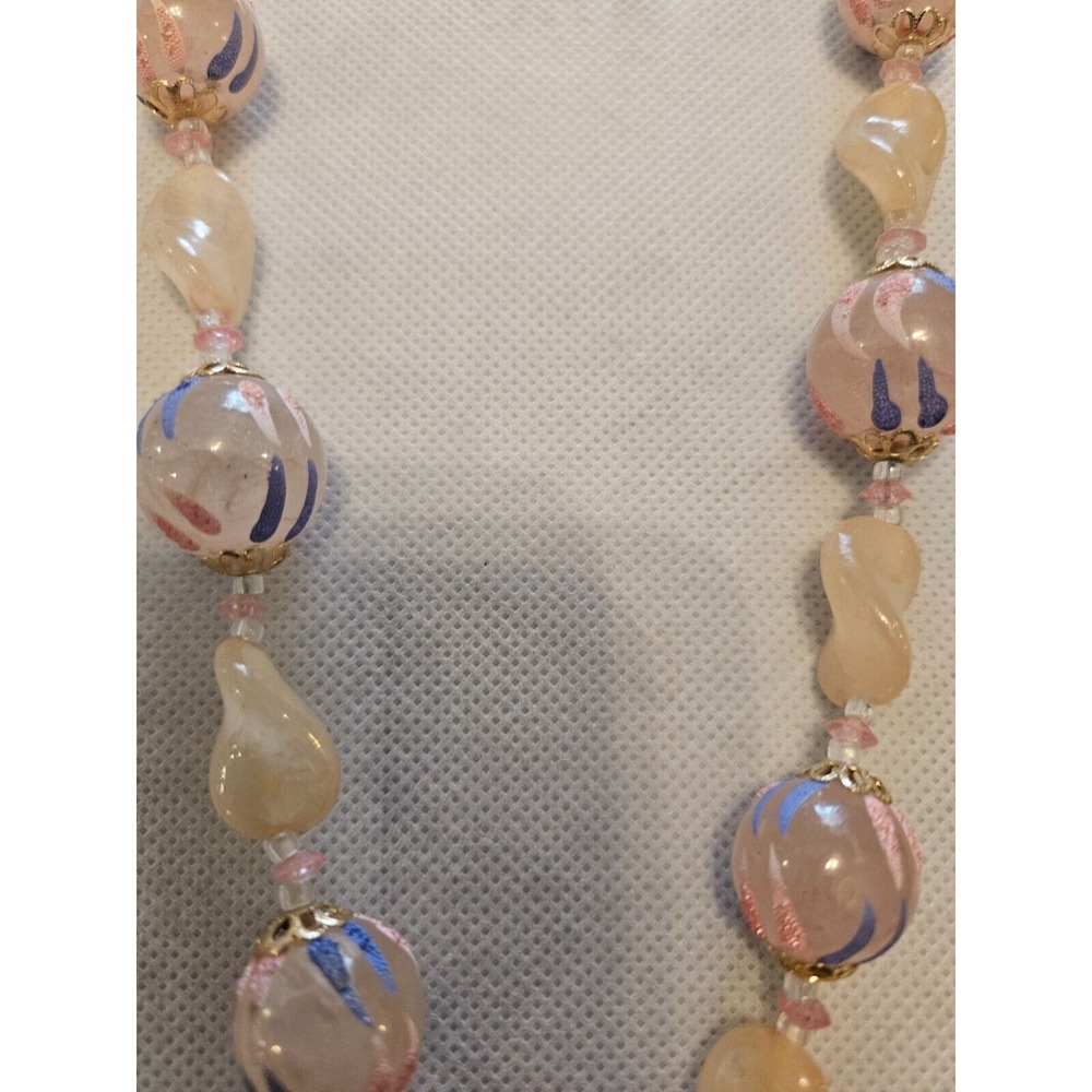 Vintage HONG‎ KONG Pink and Blue 24" Beaded Necklace - round clasp - very nice - Picture 4 of 12